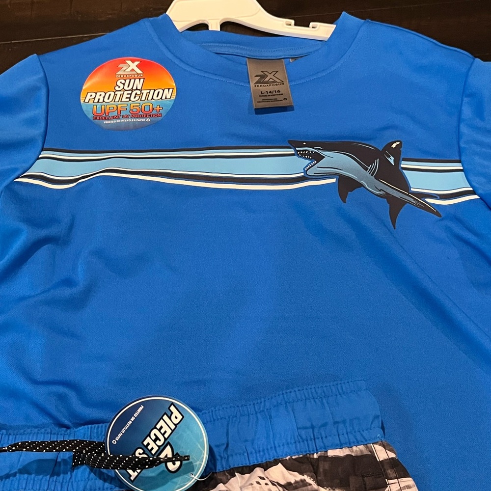NWT ZeroXposur Boys 8 14/16 18 Swim Rashguard Bathing Suit Set UPF 30+ Trunks - Picture 2 of 11
